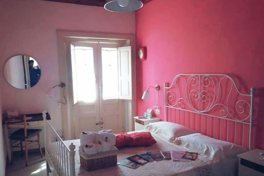 Photo of Bedroom in Alessandria del Carretto