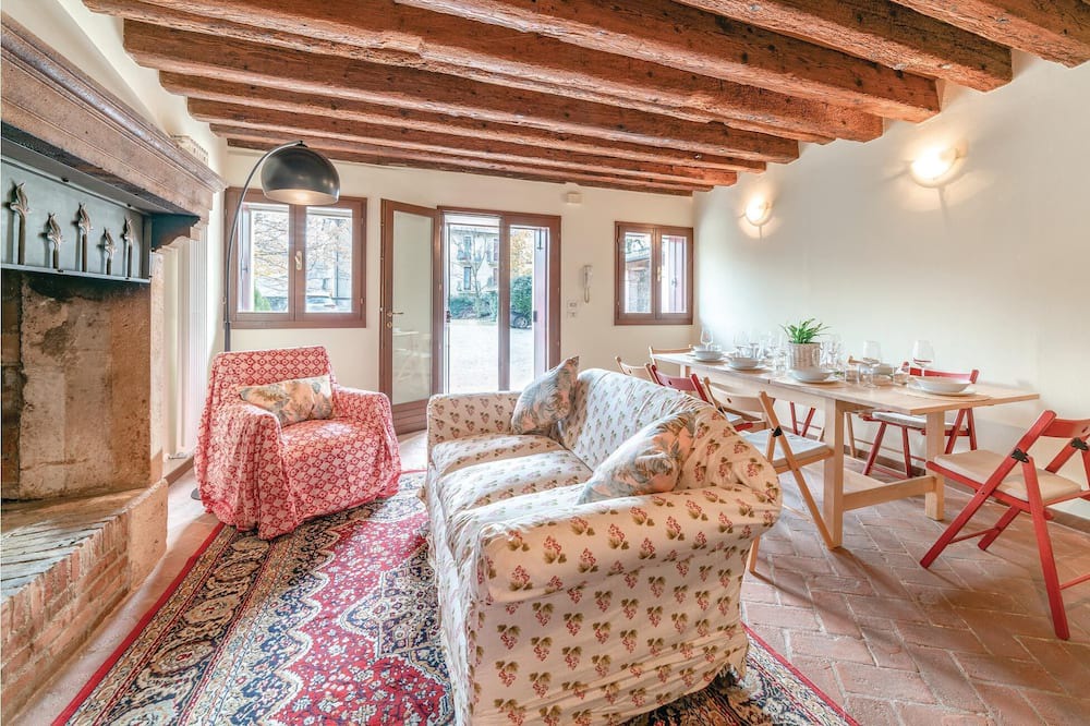 Photo of Bedroom in Castelgomberto