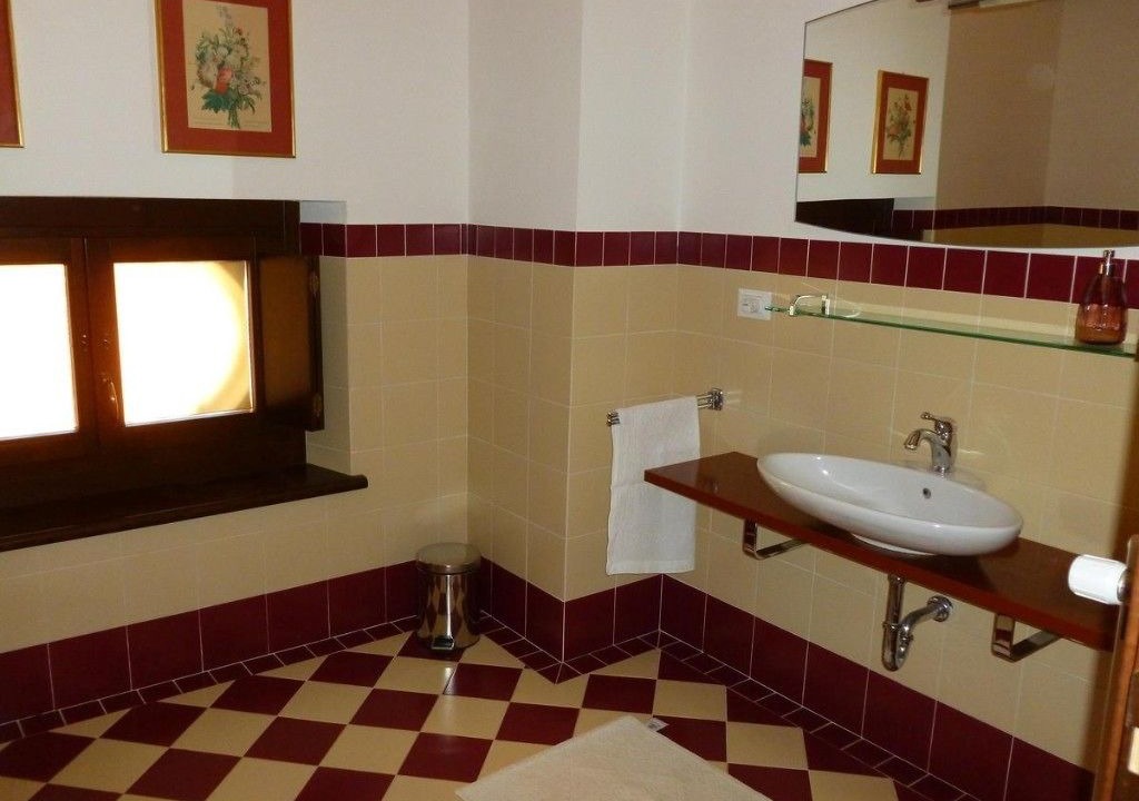 Photo of Bathroom in Albana