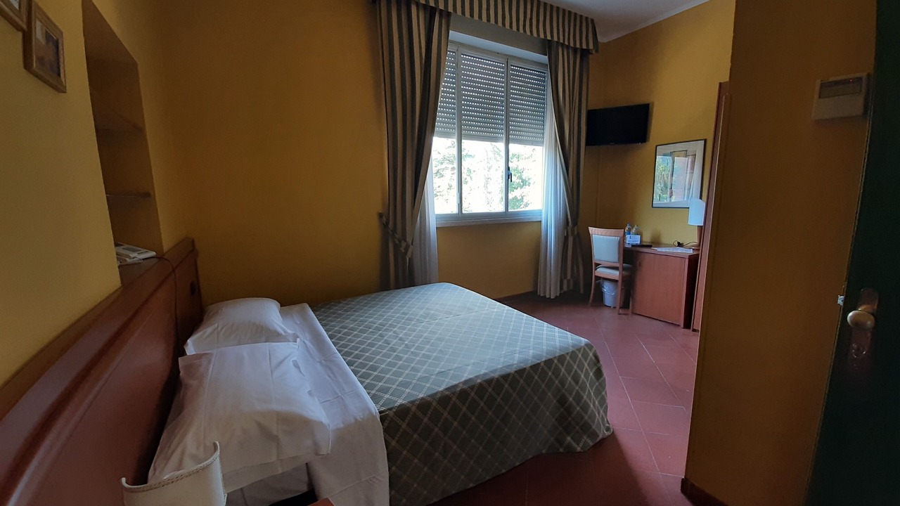 Photo of Bedroom in Piediluco