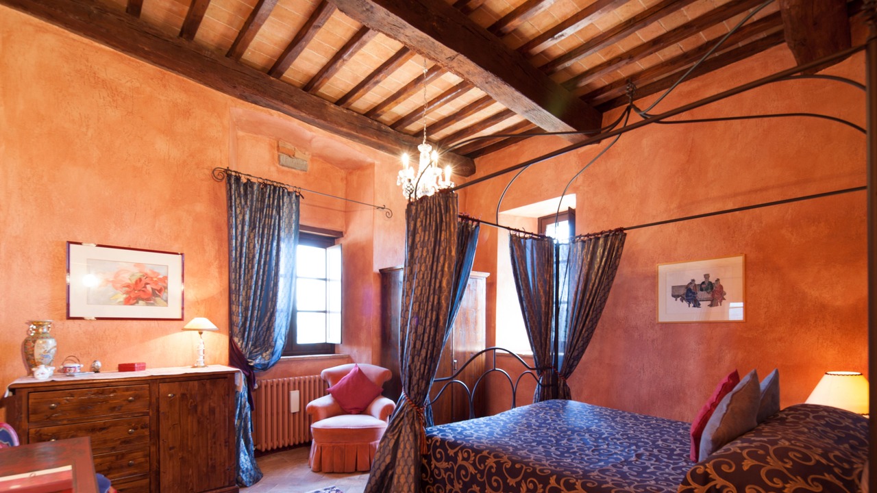 Photo of Bedroom in Todi