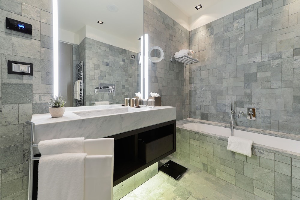 Photo of Bathroom in Saint-Vincent