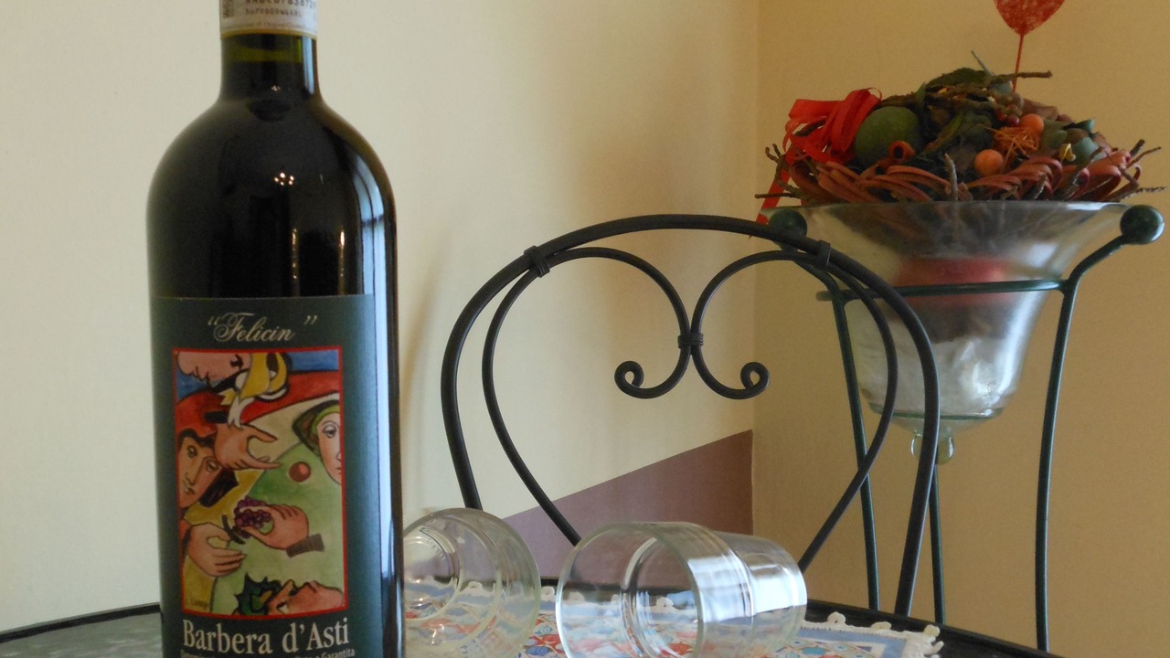 Photo of Bedroom in Castagnole delle Lanze