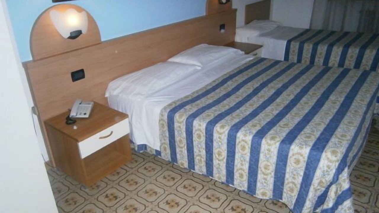 Photo of Bedroom in Nus