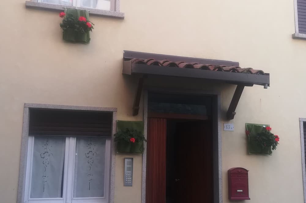 Photo of Outdoor in Bossico