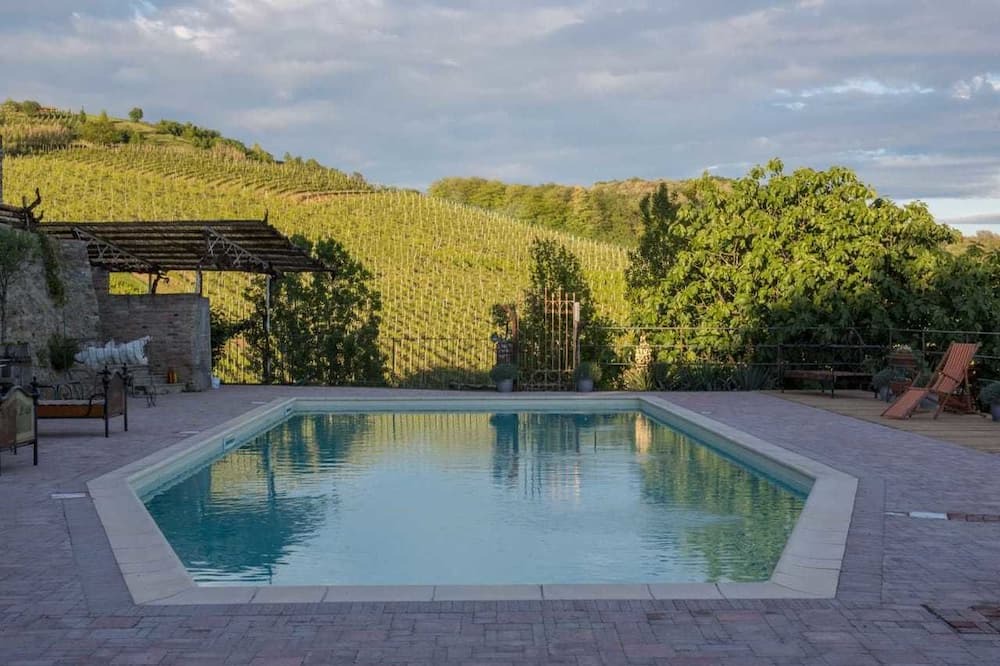 Photo of Outdoor in Santa Giuletta