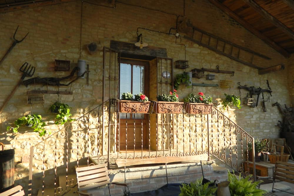 Photo of Patio Balcony in Santa Giuletta