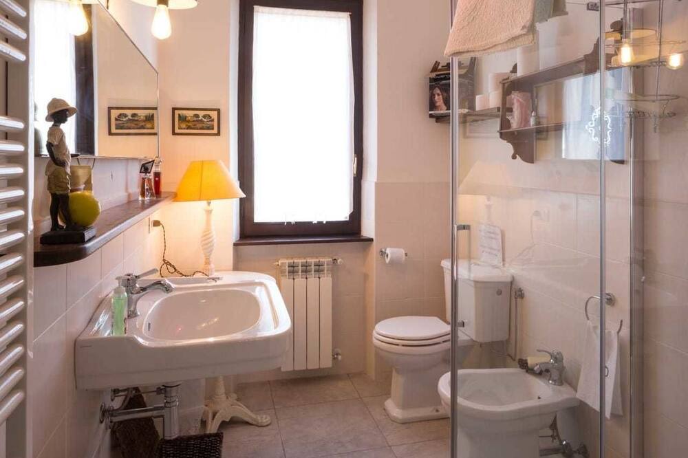 Photo of Bathroom in Santa Giuletta