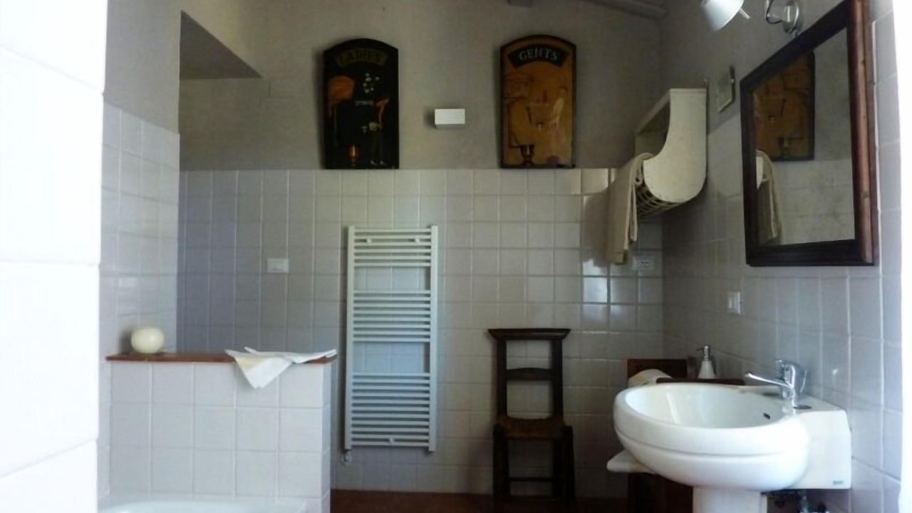 Photo of Bathroom in Serra San Quirico