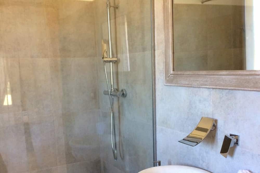 Photo of Bathroom in Molare