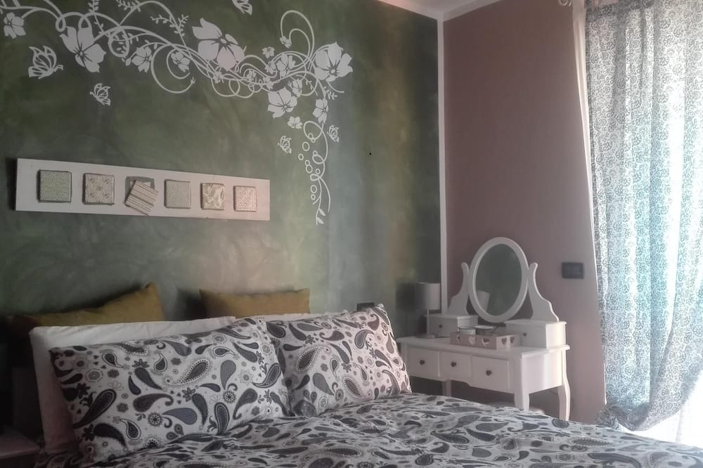 Photo of Bedroom in Saint-Pierre