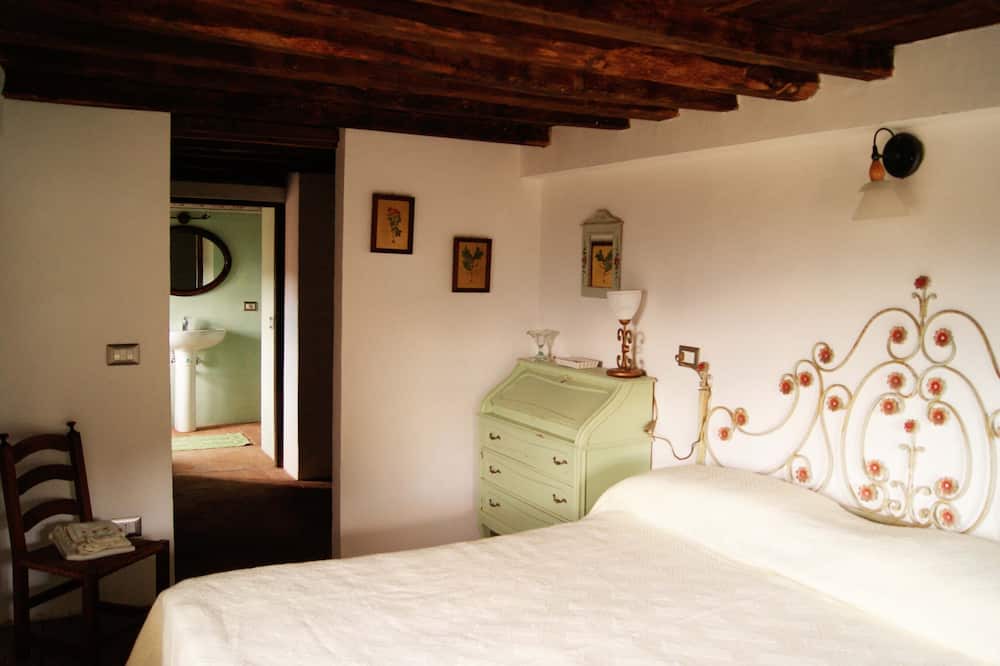 Photo of Bedroom in Camporgiano
