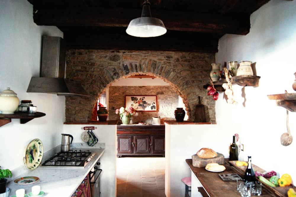 Photo of Kitchen in Camporgiano