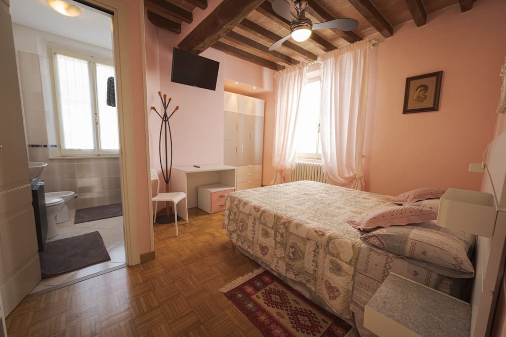Photo of Bedroom in Torrile
