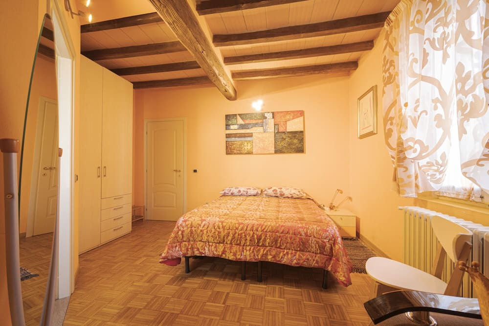 Photo of Bedroom in Torrile