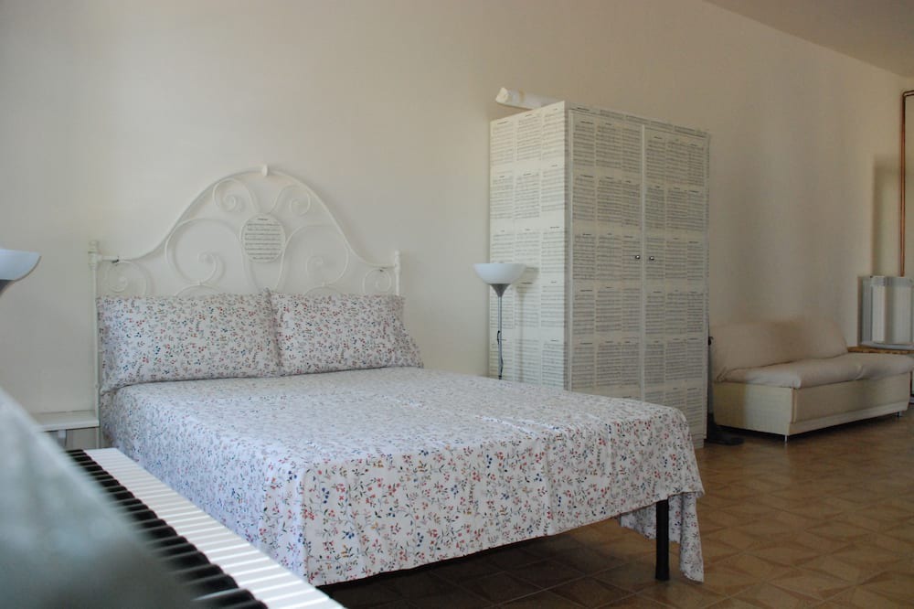 Photo of Bedroom in Acqui Terme