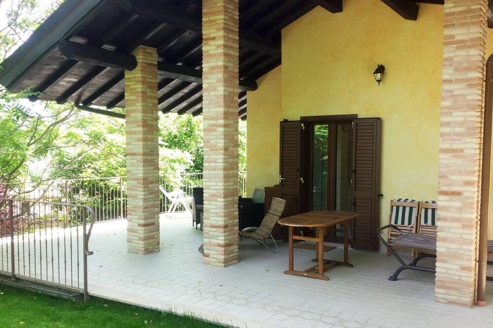 Photo of Patio Balcony in Vazia
