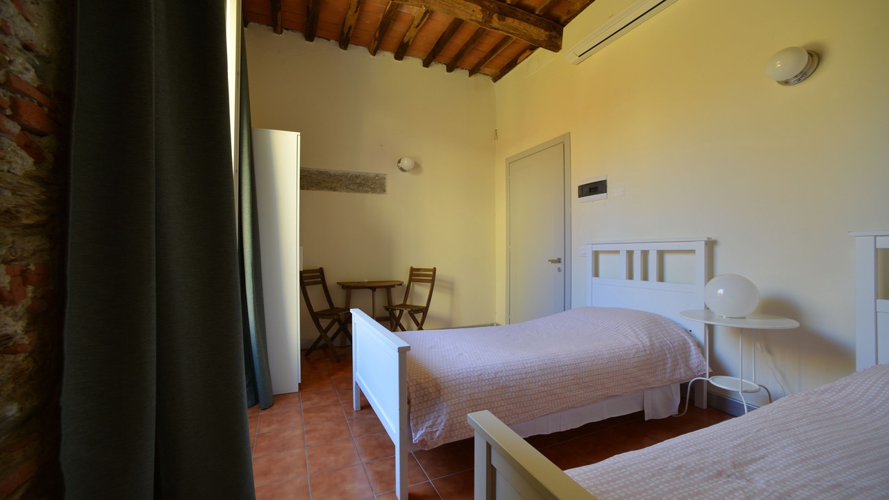 Photo of Bedroom in Massa