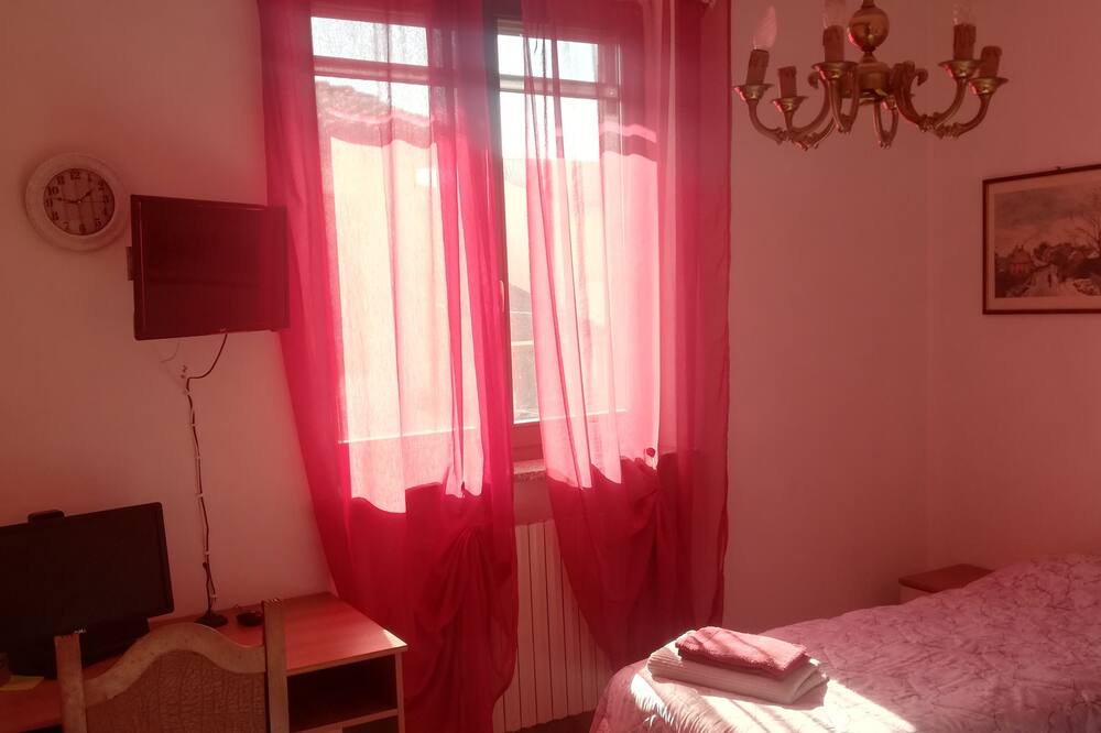 Photo of Bedroom in Olmeneta