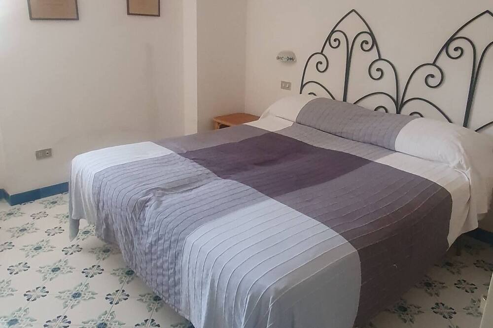 Photo of Bedroom in Castellabate