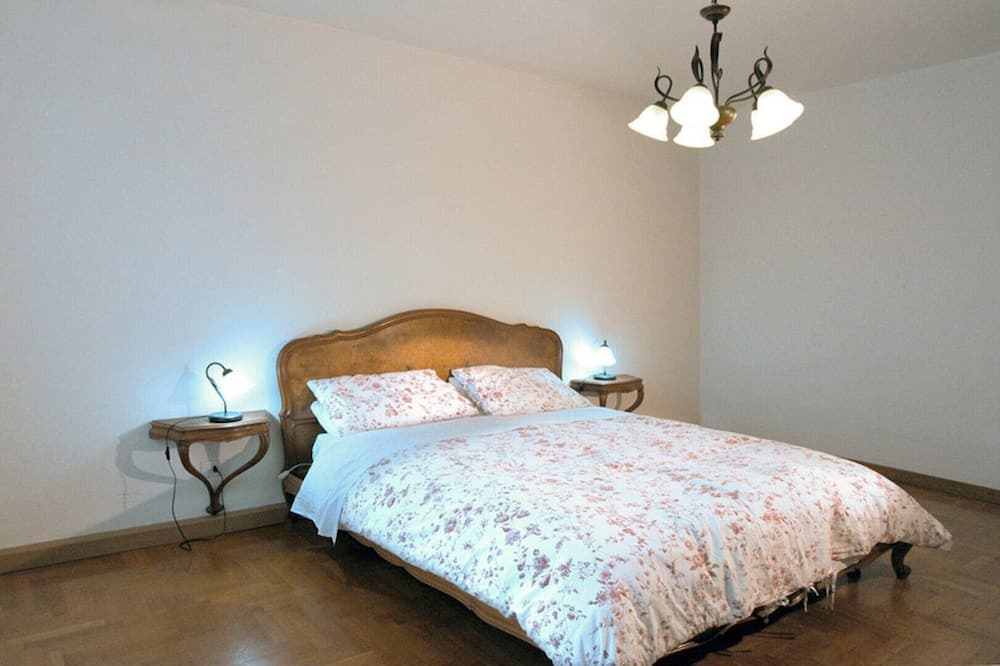 Photo of Bedroom in Comeglians