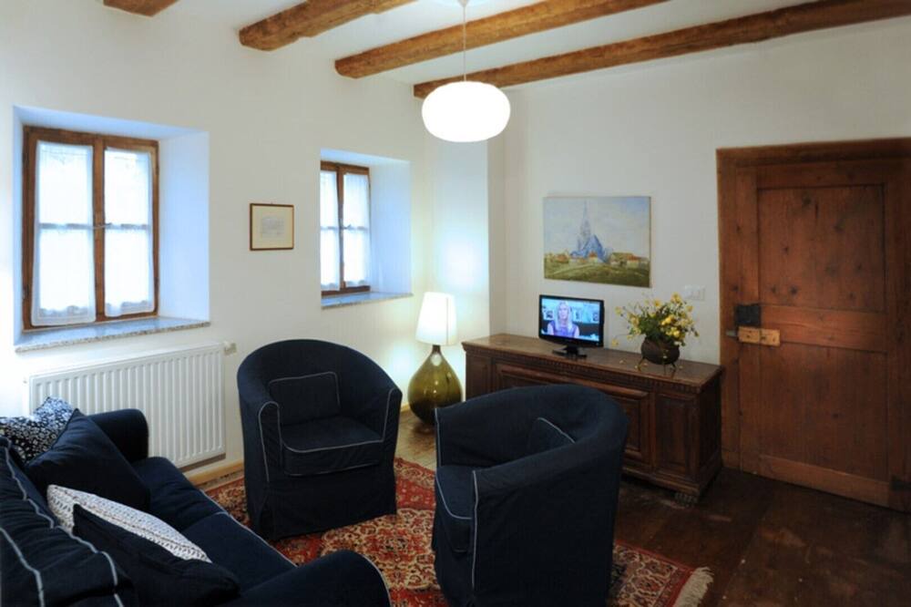 Photo of Livingroom in Comeglians