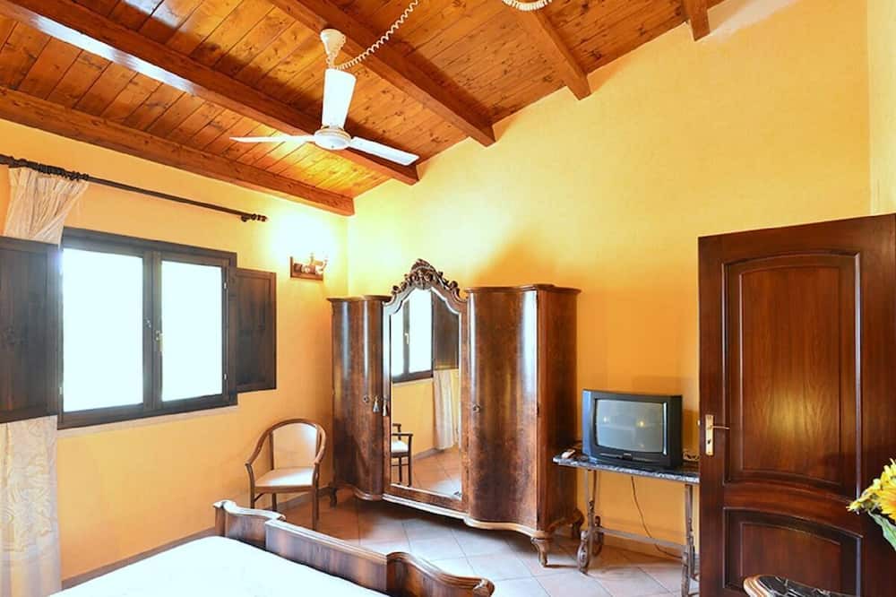 Photo of Bedroom in Solarino