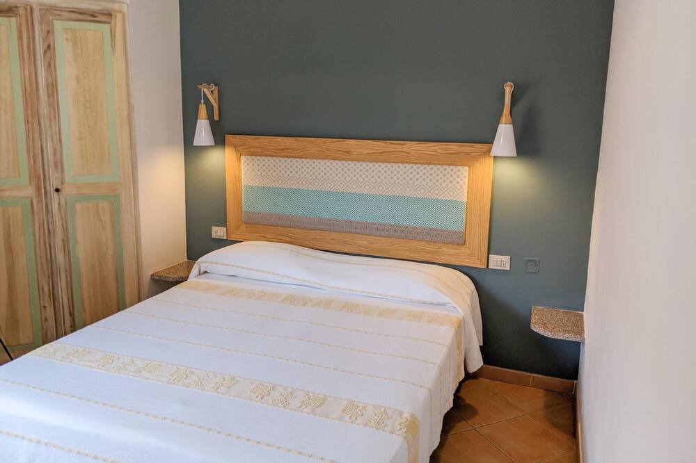 Photo of Bedroom in Tiriddo
