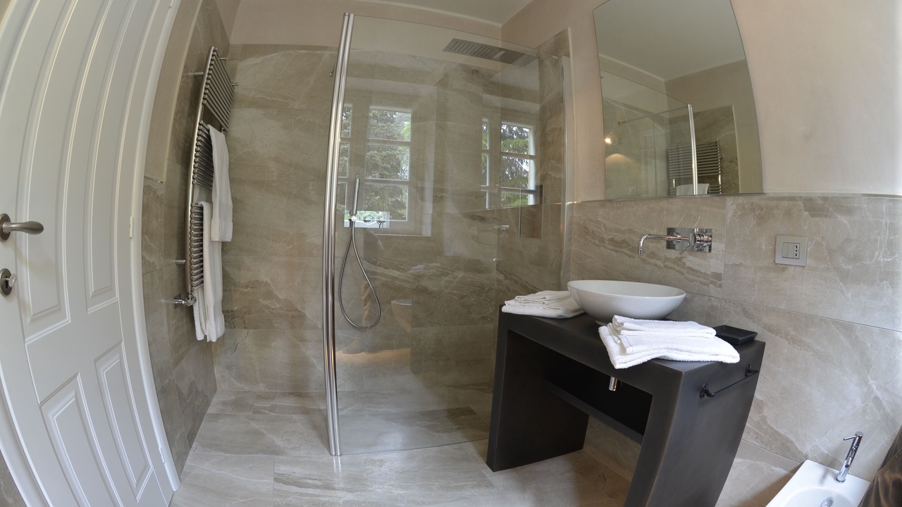 Photo of Bathroom in Carbonate