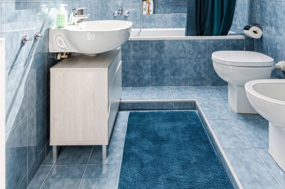 Photo of Bathroom in Cirie