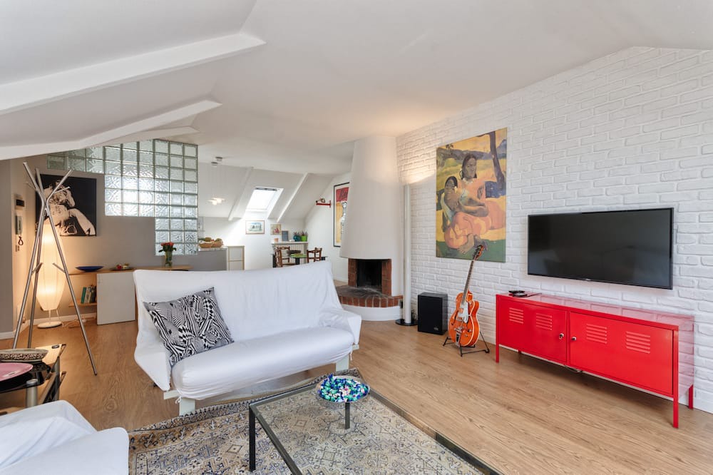 Photo of Livingroom in Cirie
