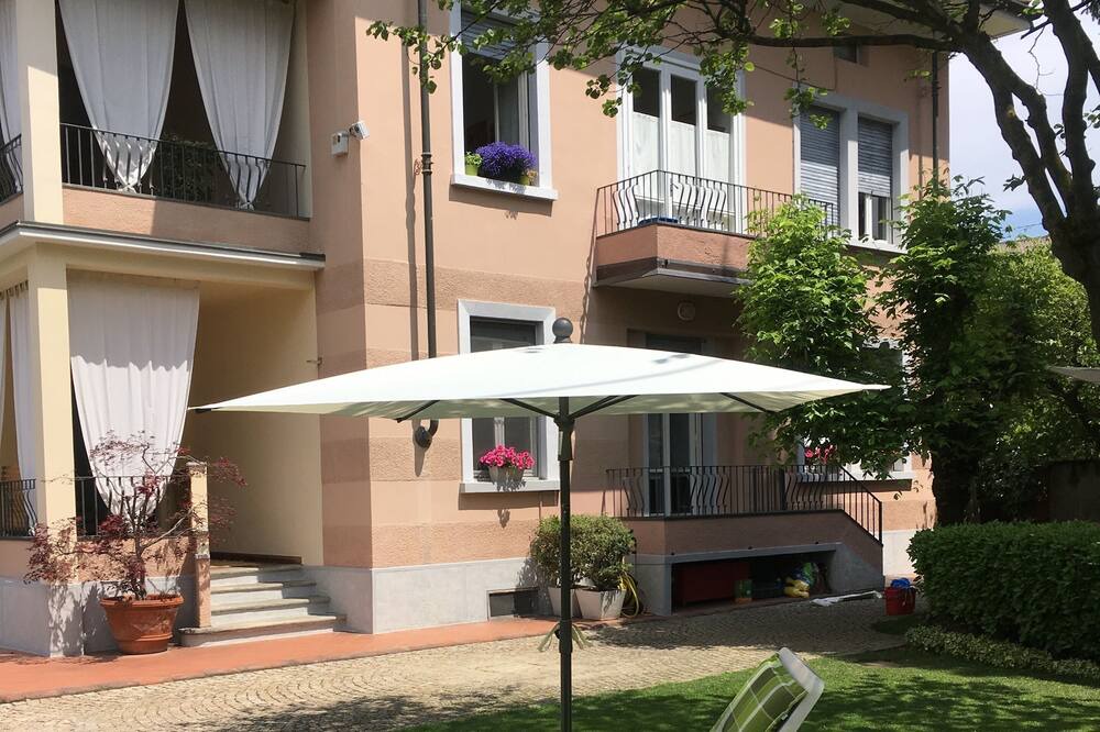 Photo of Outdoor in Cirie