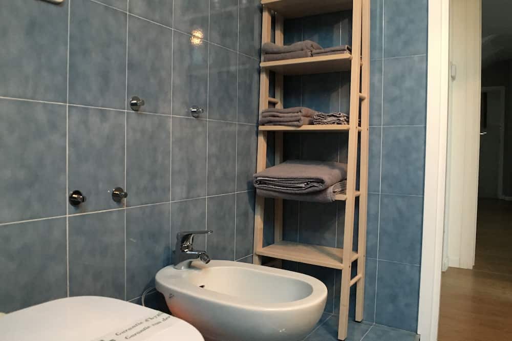 Photo of Bathroom in Cirie