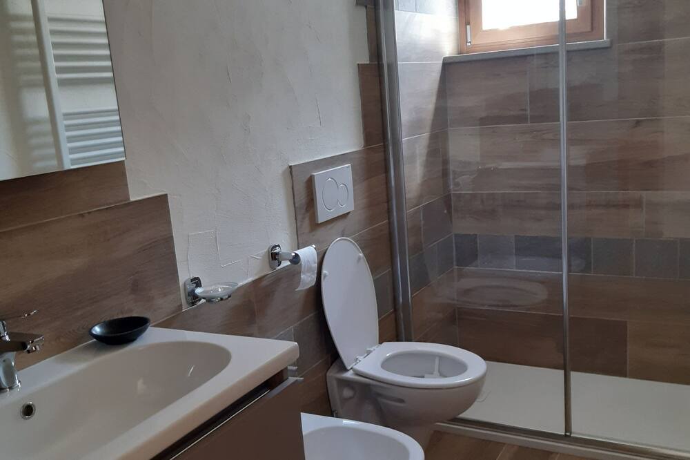 Photo of Bathroom in Degioz