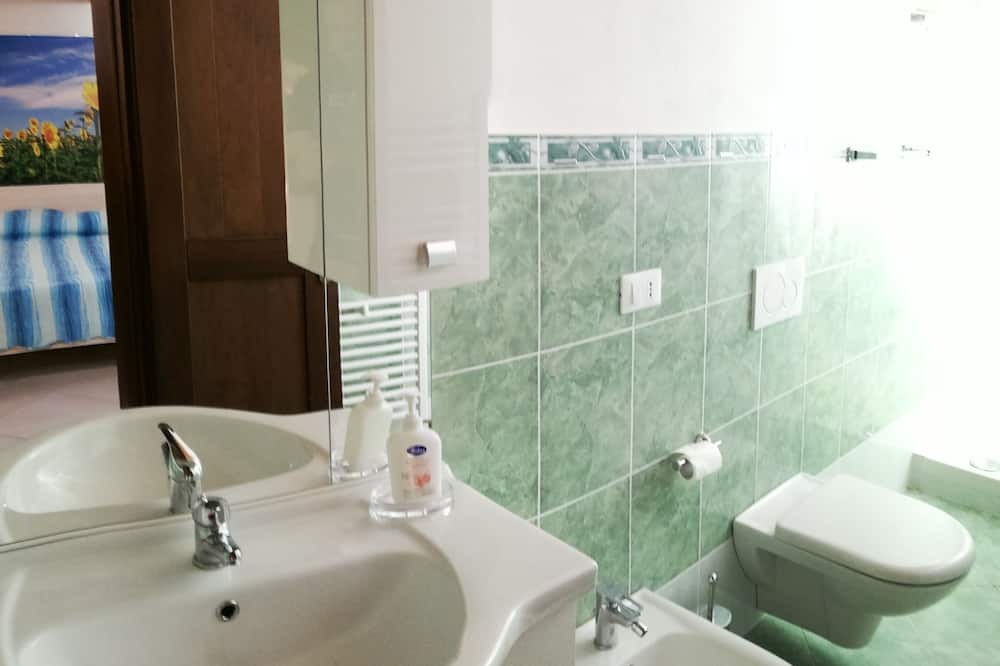 Photo of Bathroom in Lerma