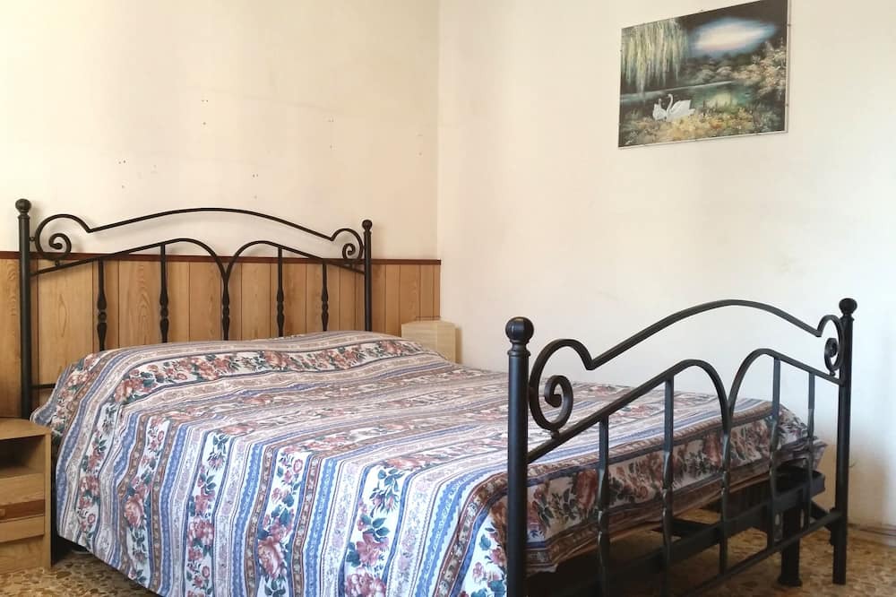 Photo of Bedroom in Querceta