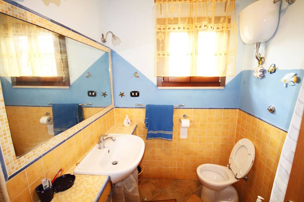 Photo of Bathroom in Latina Lido