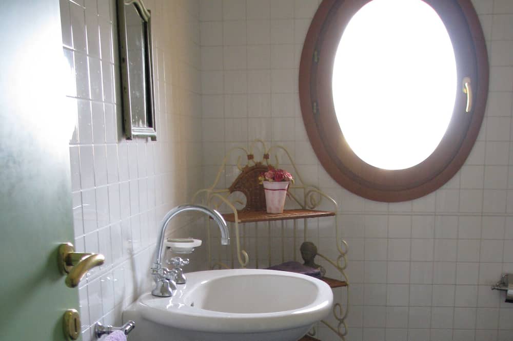 Photo of Bathroom in Reggio nell'Emilia