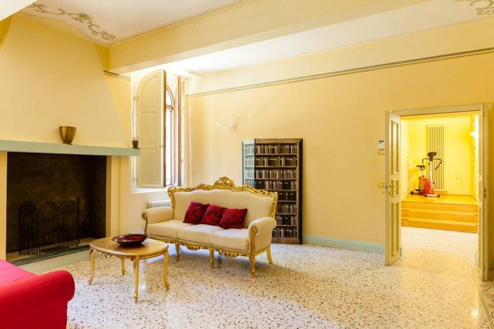 Photo of Livingroom in Massa Castello