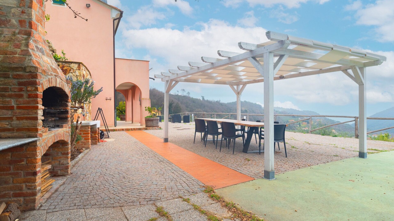 Photo of Outdoor in Gorra