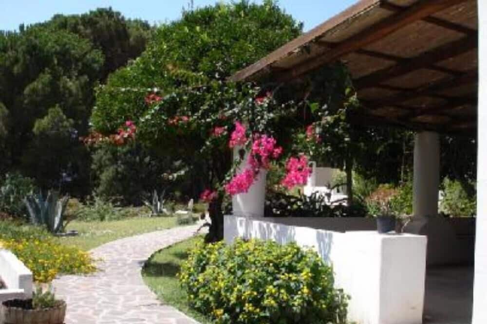 Photo of Outdoor in Leni