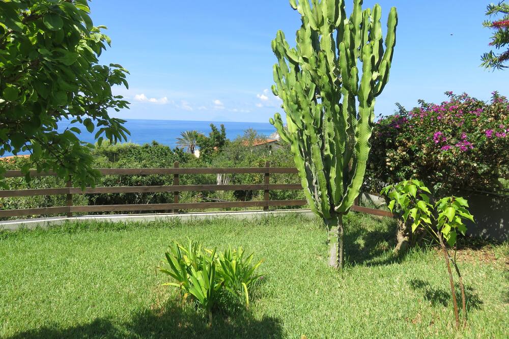 Photo of Outdoor in Joppolo
