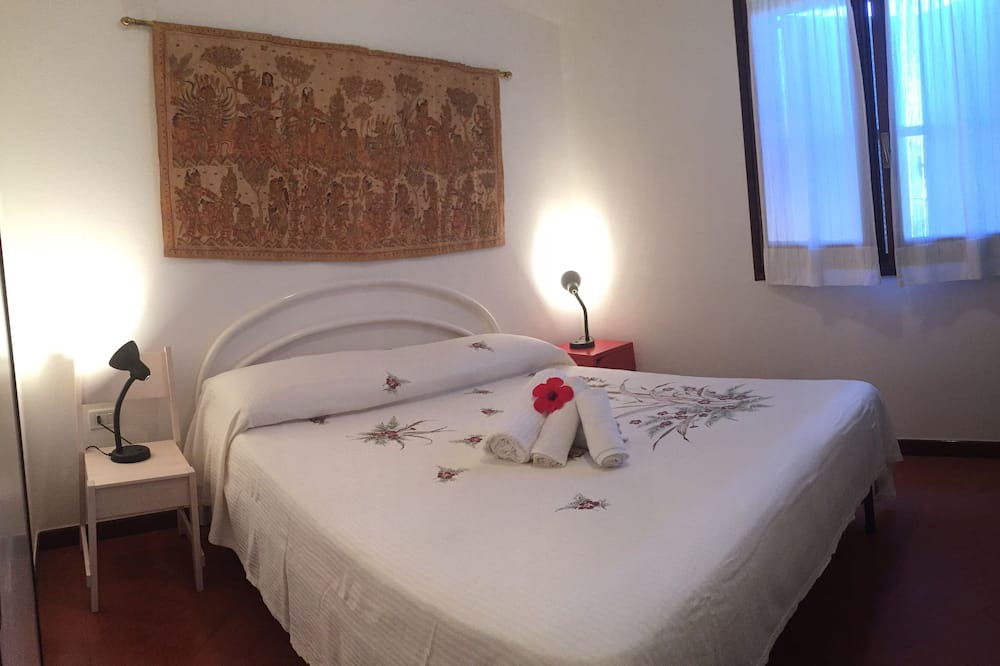 Photo of Bedroom in Sant'Antioco