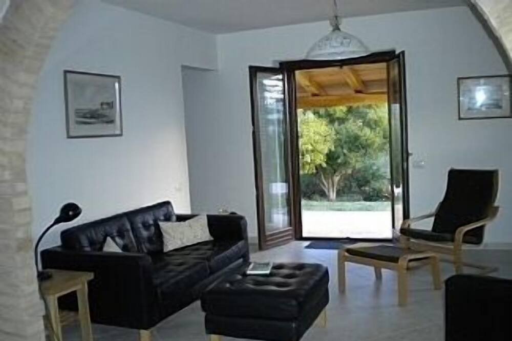 Photo of Livingroom in Falerone