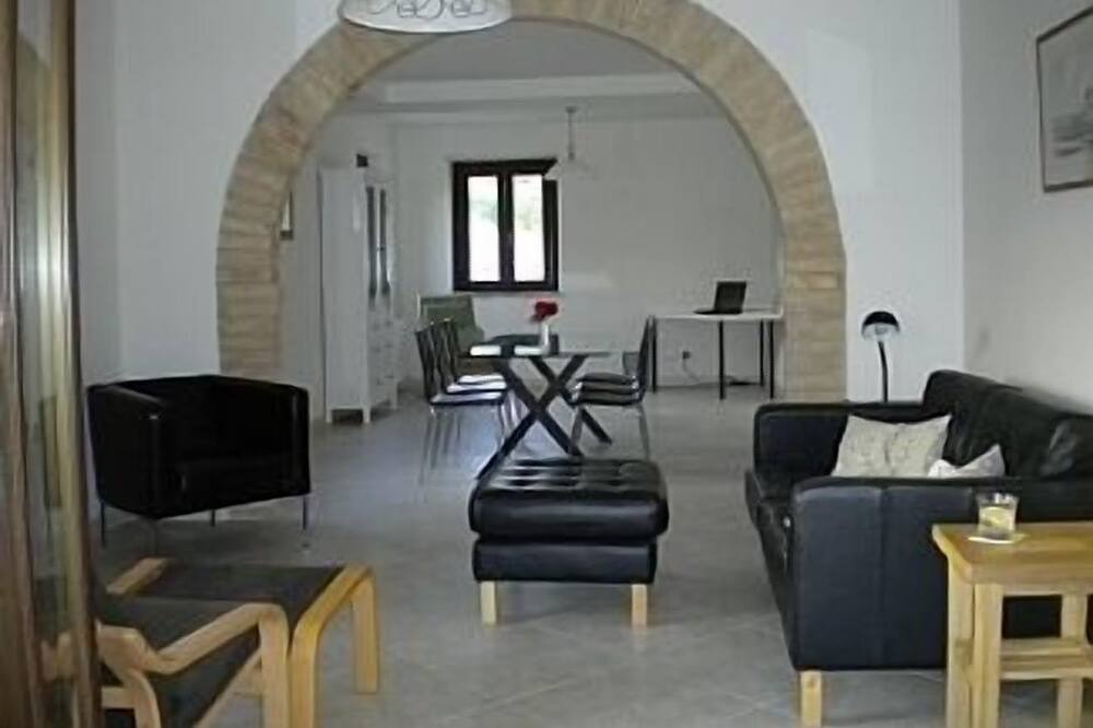 Photo of Livingroom in Falerone