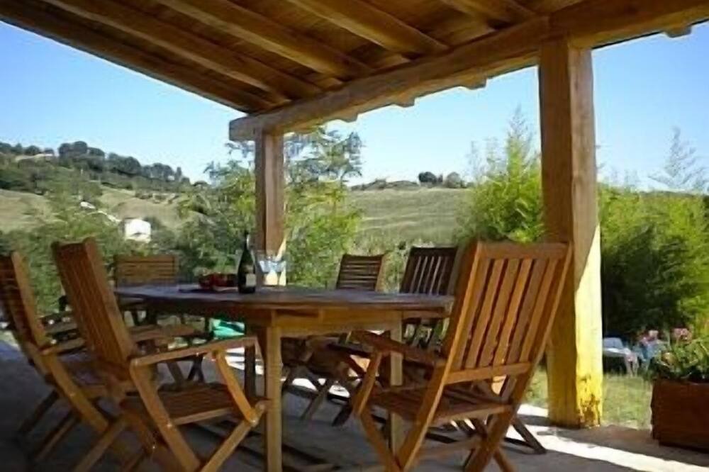 Photo of Patio Balcony in Falerone