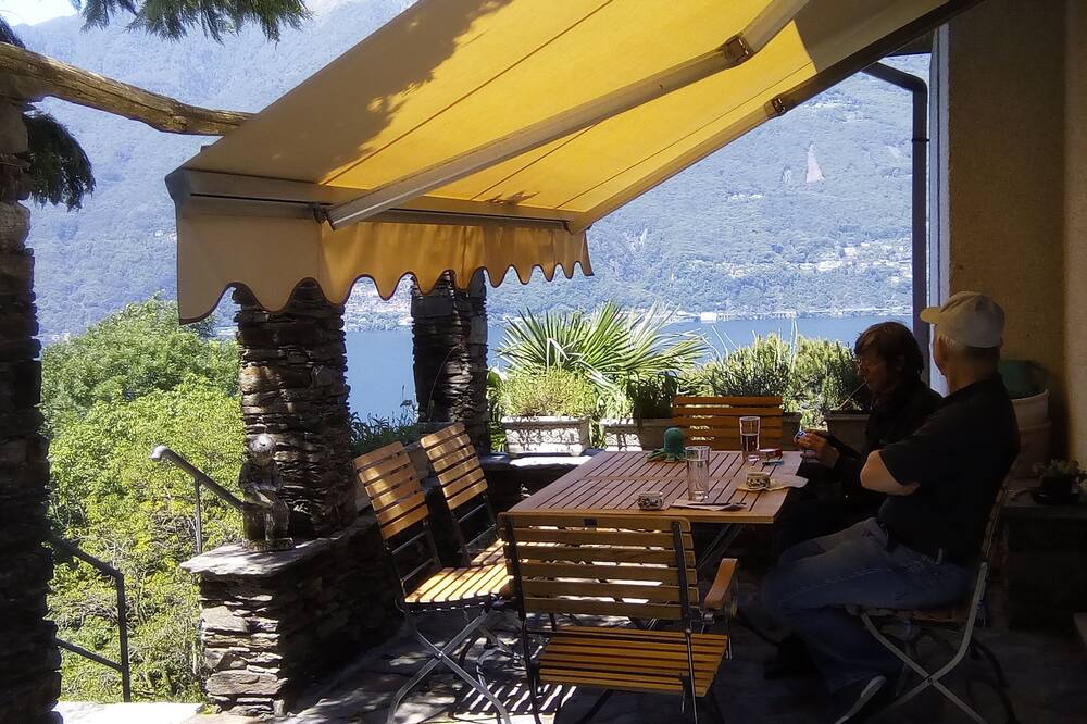 Photo of Patio Balcony in Tronzano Lago Maggiore