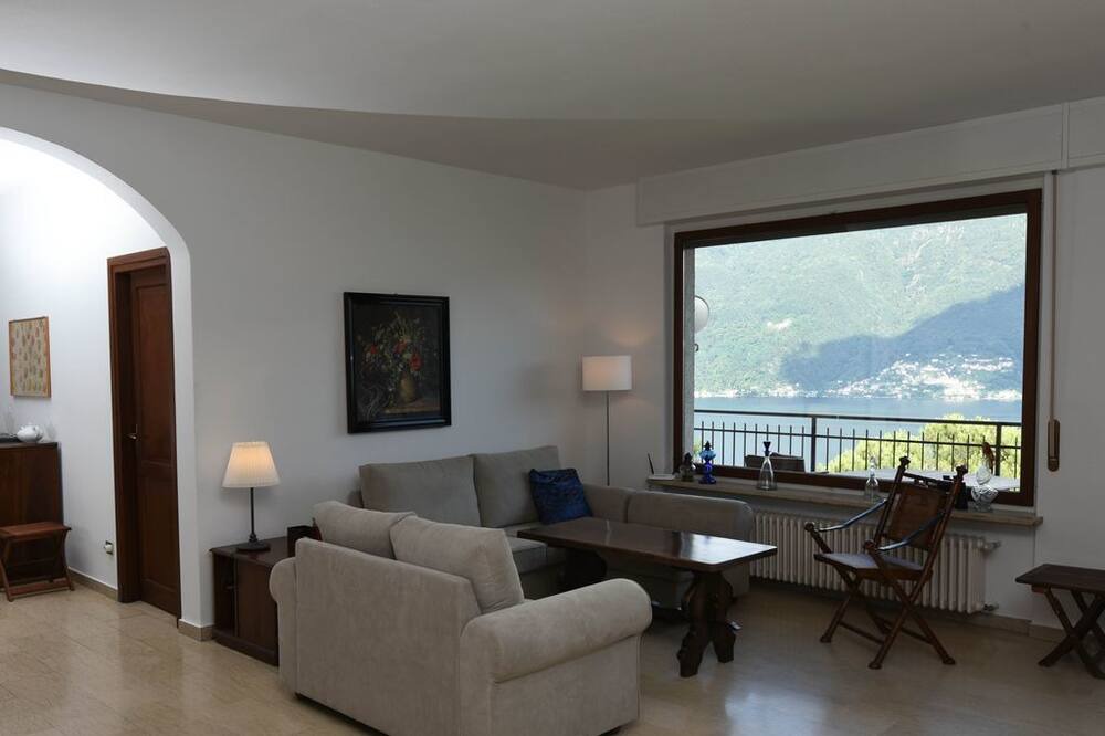 Photo of Livingroom in Tronzano Lago Maggiore