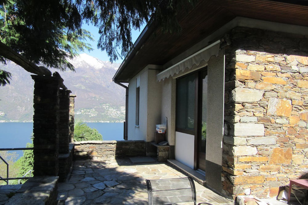 Photo of Patio Balcony in Tronzano Lago Maggiore