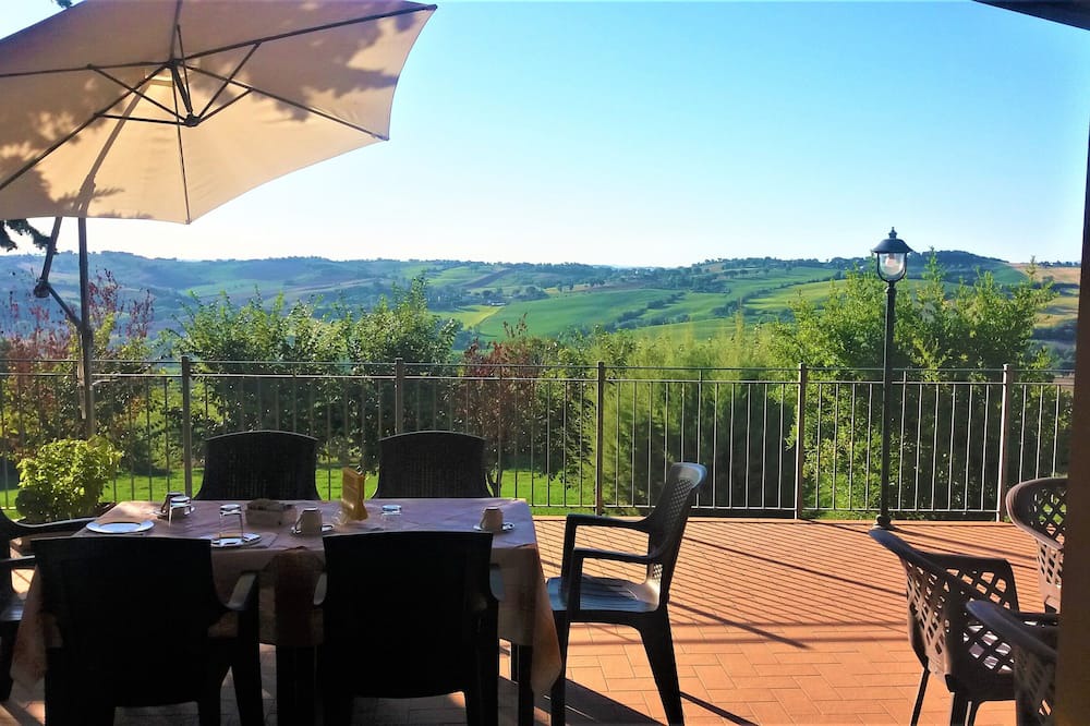 Photo of Patio Balcony in Corinaldo